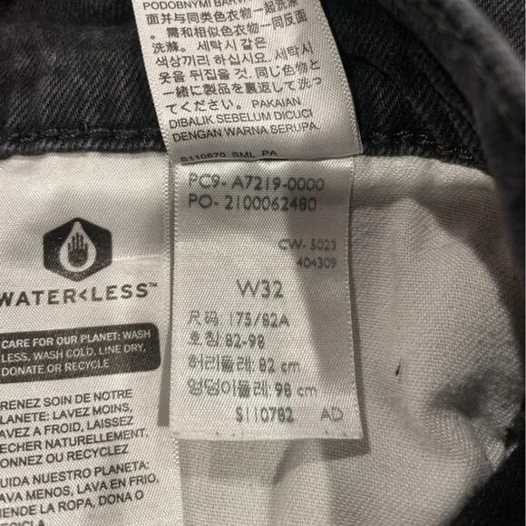 Levi's 445 Men's Sz 32 Black Athletic Fit Jean Short 10"L Denim Stretch Jorts - Picture 5 of 14